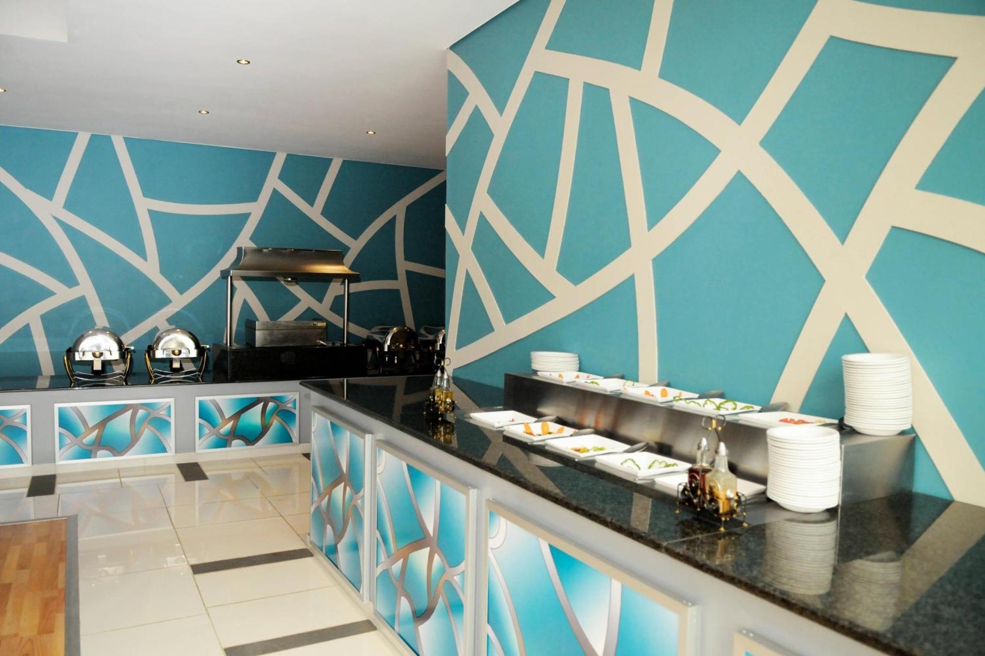 Protea Hotel By Marriott Lusaka Cairo Road Экстерьер фото