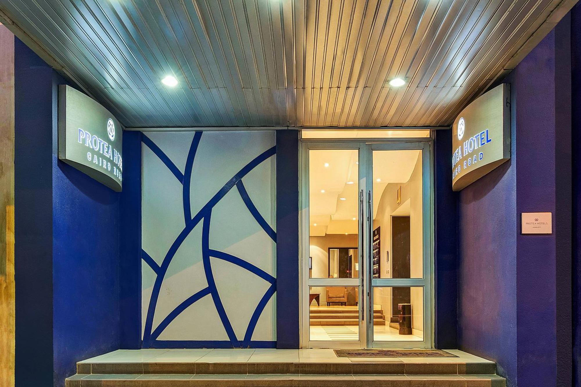Protea Hotel By Marriott Lusaka Cairo Road Экстерьер фото